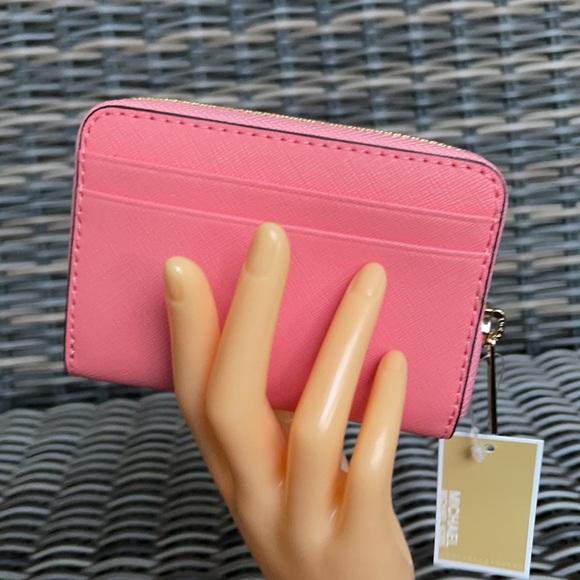 Michael Kors Medium ZipAround Card Case Wallet Grapefruit Leather - Picture 15 of 16